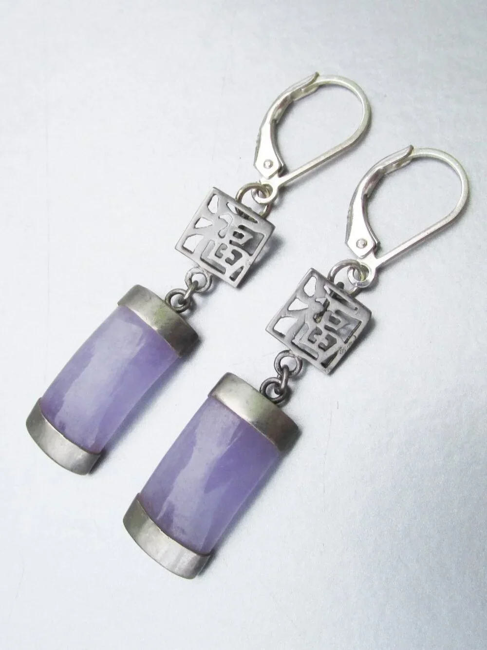 VTG Purple Lavender Jade Asian LUCK Sterling Silver Dangle LeverBack Earrings
